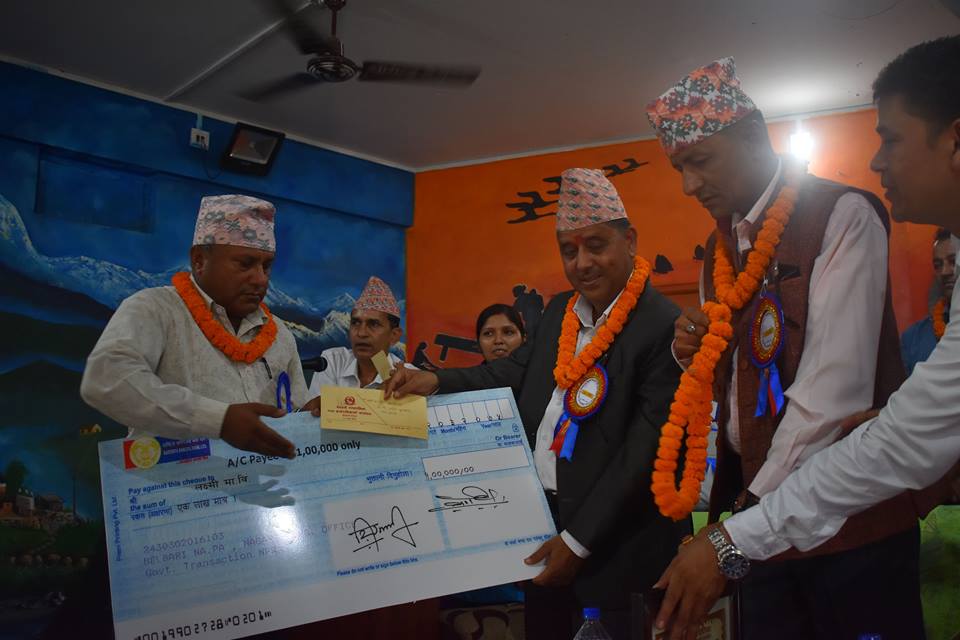 नगरभित्रका उत्कृष्ट विद्यालय तथा शिक्षकहरु सम्मानित