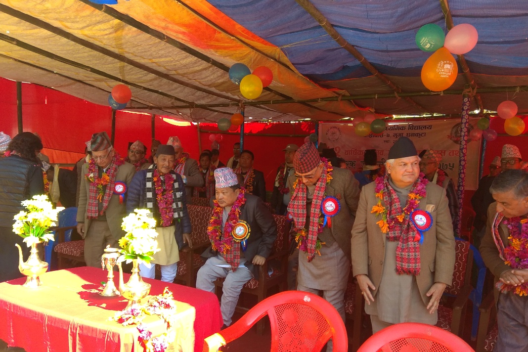 सुर्यबहादुर थापा पढेको स्कुलको हिरक जयन्ती मनाइयो, स्कुल भने धराशायी बन्दै