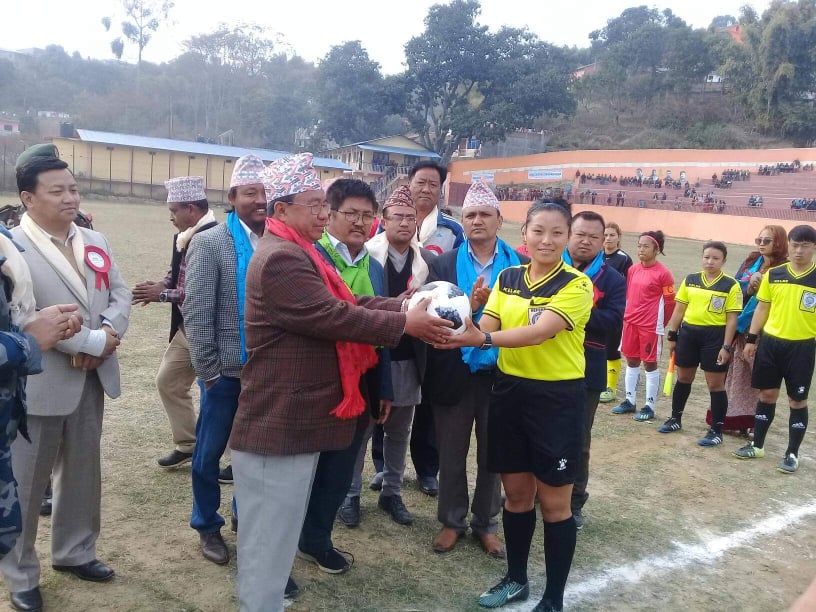 धनकुटामा प्रदेश स्तरीय महिला फुटवल शुरु, १४ जिल्लाका खेलाडीहरुको जमघट