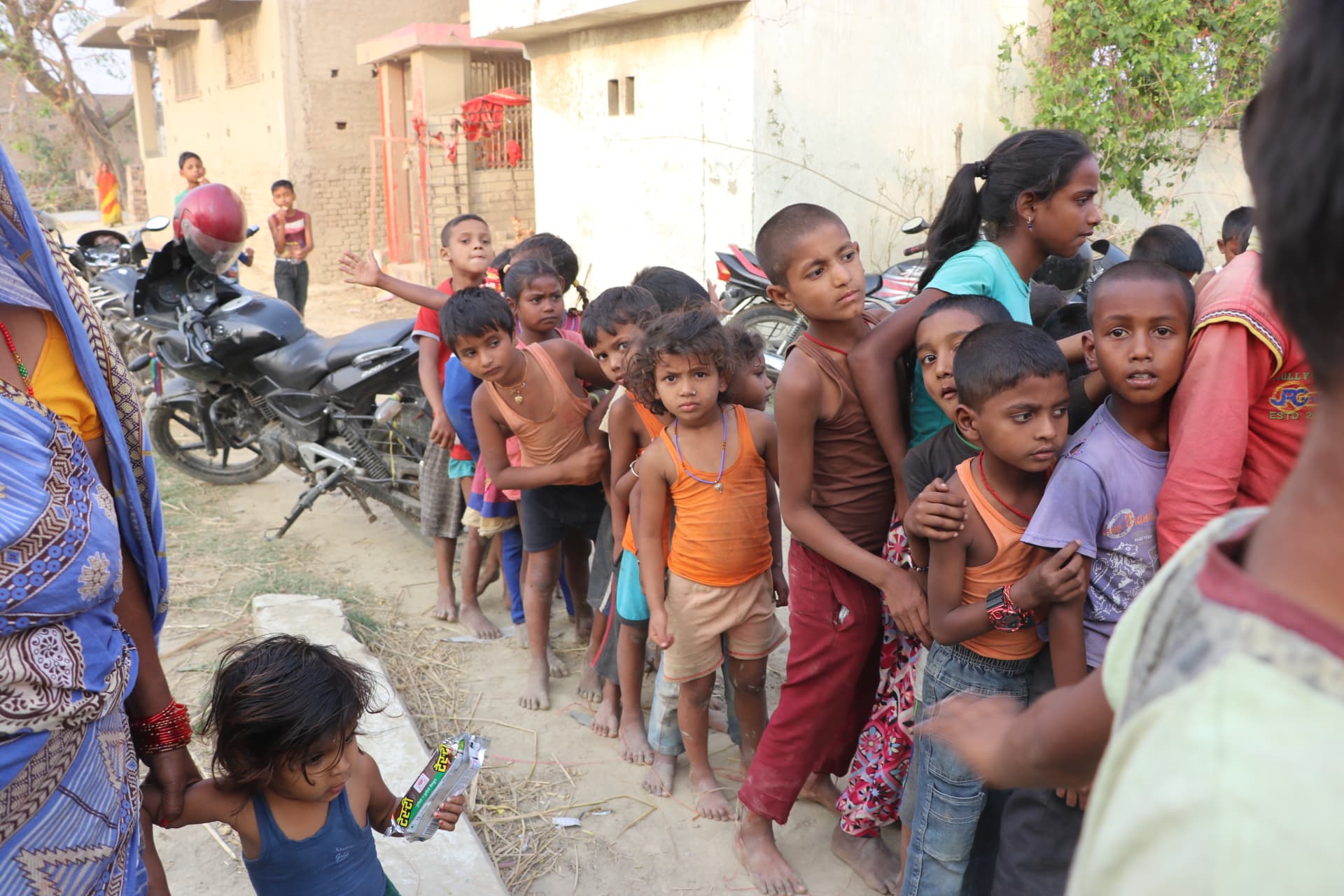 बारा र पर्सामा हावाहुरीपछि यस्तो छ हालको अवस्था (भिडियो सहित)