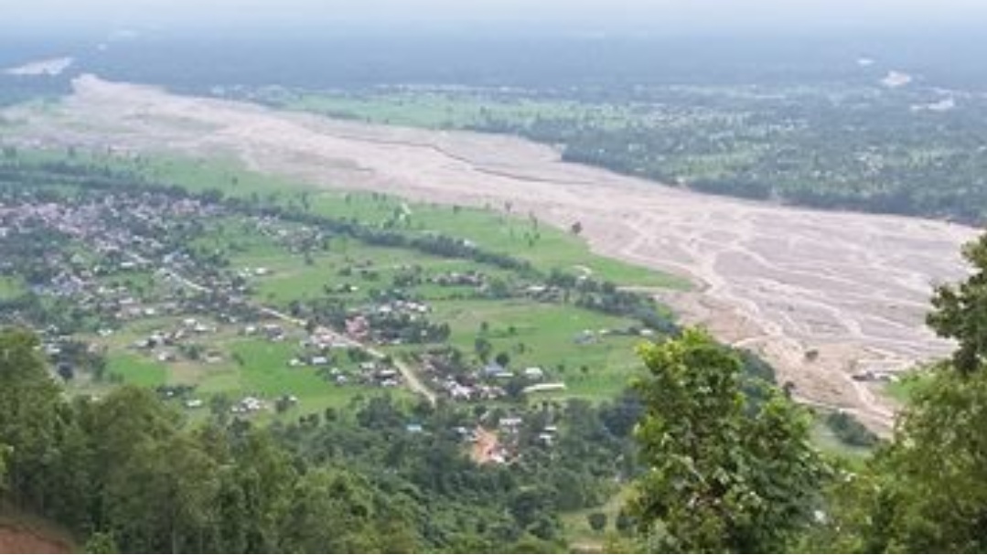 लोहान्द्रा र चिसाङ खोलामा तटबन्ध गरिदै, संघीय र प्रदेश सरकारले दिए झण्डै ३ करोड