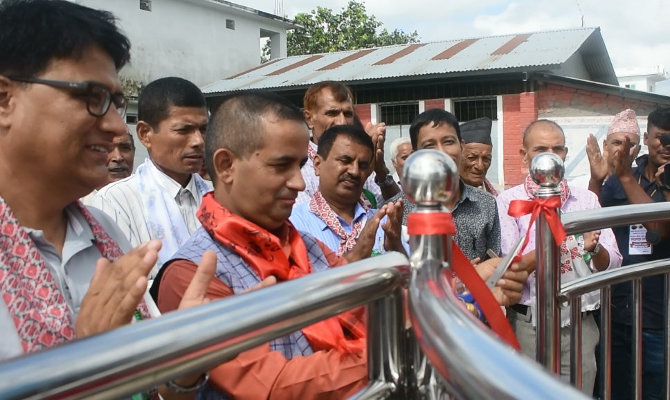 सुन्दरहरैंचामा सिद्धार्थ गाैतमकाे बाल स्तम्भ निर्माण, लाेकार्पण कार्यक्रममा आएनन् वडाका प्रतिनिधि