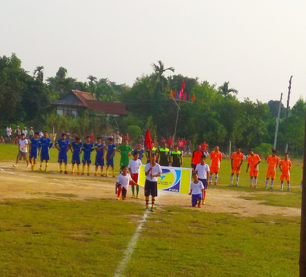 एपीएफलाइ २-० ले हराउँदै नरेन्द्र स्मृति क्लब क्लवस्तरीय फुटबलको सेमिफाइनलमा