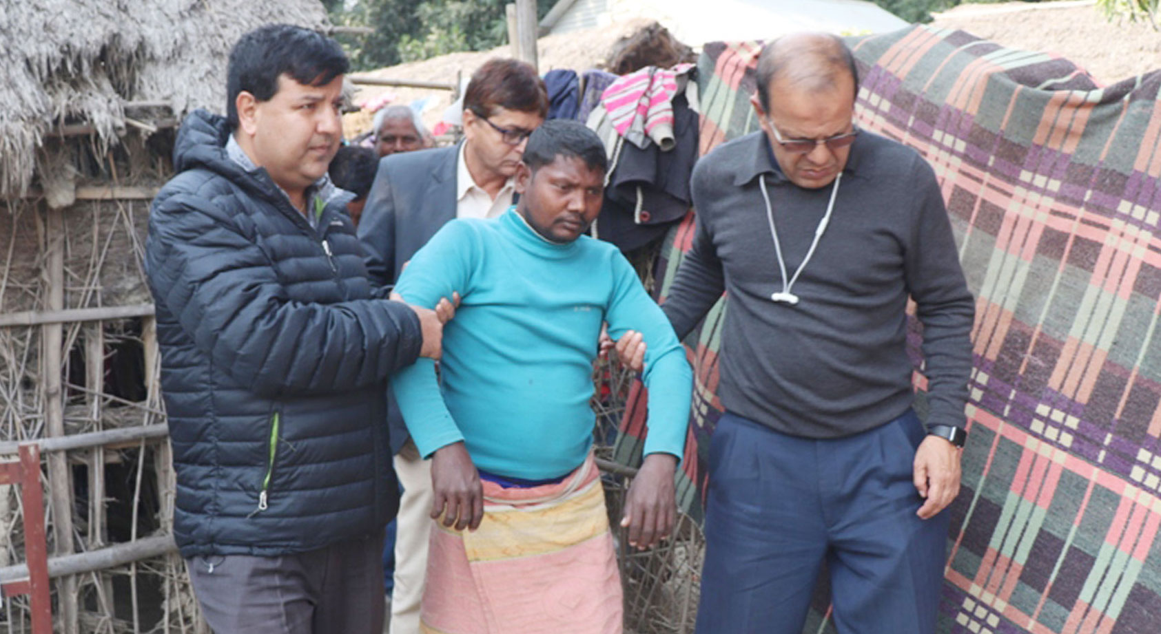 छ महिनादेखि थलिएका ऋषिदेवले पाए उपचार, कहिले जनताको घर घरमा पुग्छ सरकार ?