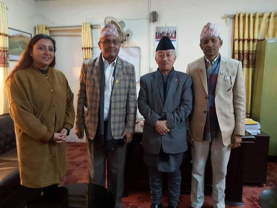 केरावारी र लेटाङ बजारको अस्थित्व जोगाउन आग्रह गर्दै काठमाण्डौं पुगे बेलबारीका मेयर पनि