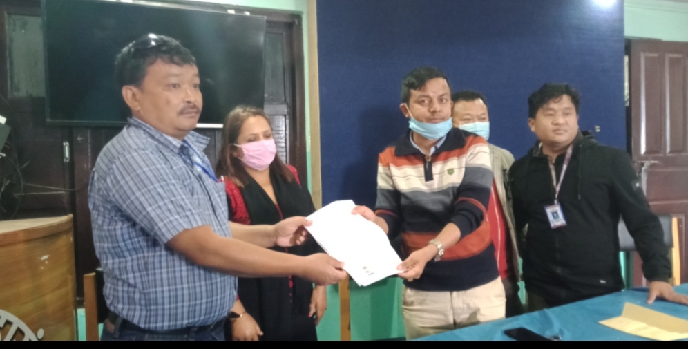 एक सहकारीले गराइदियो धनकुटाका झण्डै तीन दर्जन पत्रकारको कोरोना बिमा
