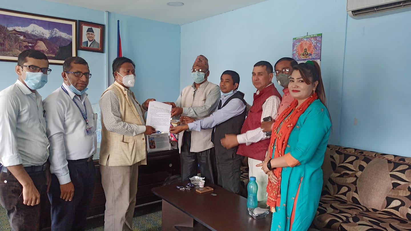 अब चाहिँ सुल्झिएला कि जस्तो छ इटहरीका निजी कलेजहरुको शुल्क बिवाद