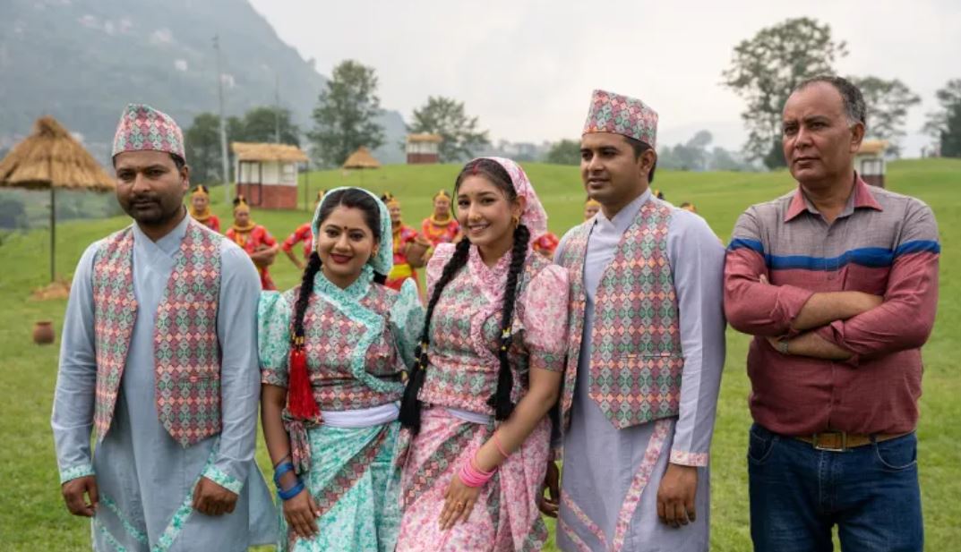 चर्चित बन्दै चलचित्र ‘झिंगे दाउ’को गीत “आगो बिना बिँडी जल्दैन”