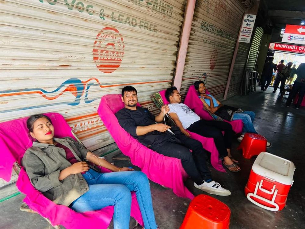 सिद्धार्थ स्कुल र इन्द्रपुर जेसिजले गरे रक्तदान कार्यक्रम, १ सय २५ युनिट रगत संकलन