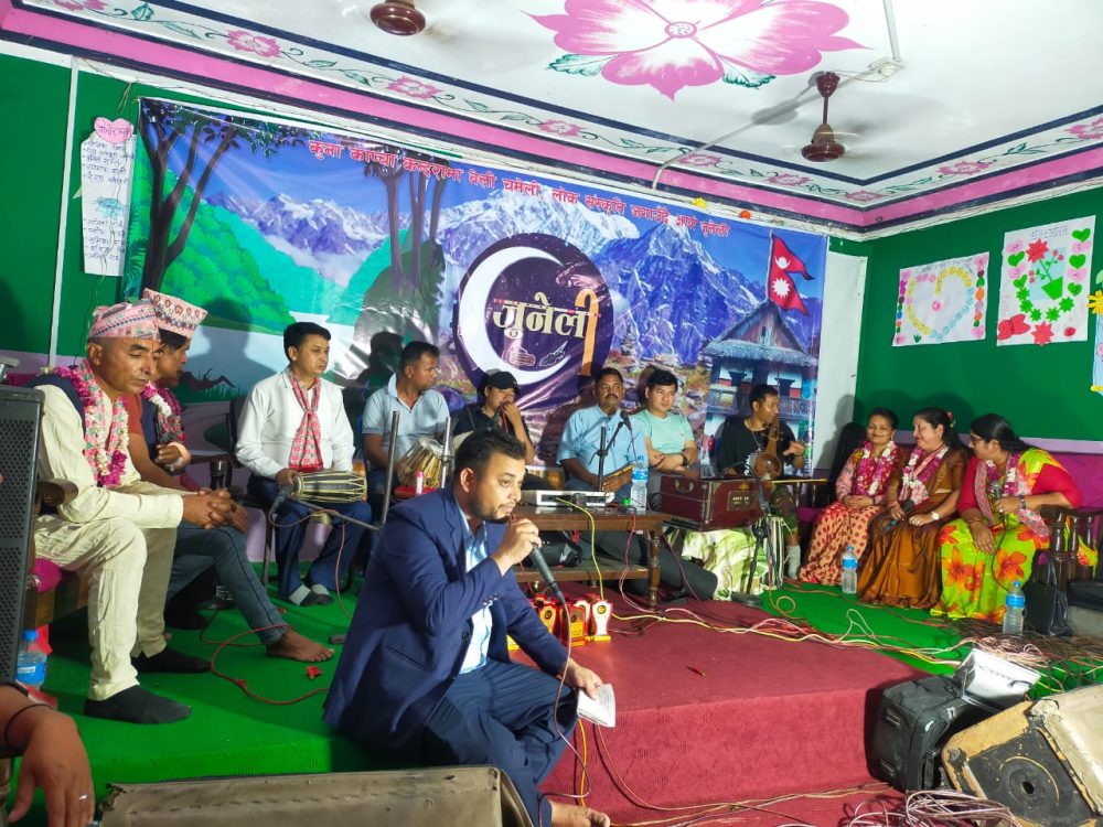 पुर्वमा पनि शुरुभो लाइभ लोक दोहोरीमा आधारित कार्यक्रम ‘जुनेली’