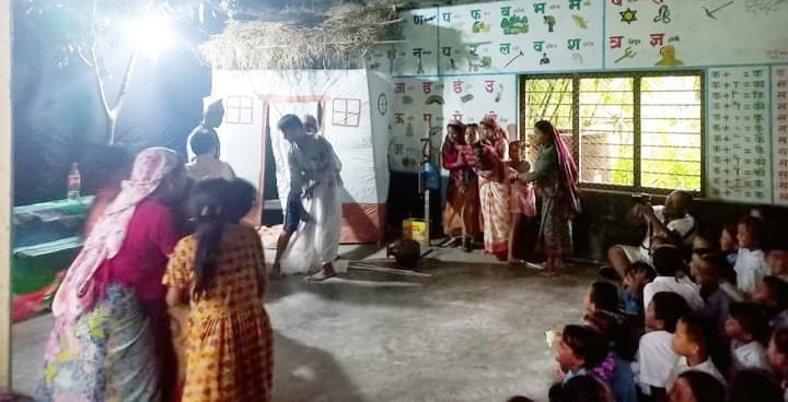 दुर्गा माविका दुई दर्जन विद्यार्थीले मञ्चन गरे “छिमेकी”नामक  नाटक  