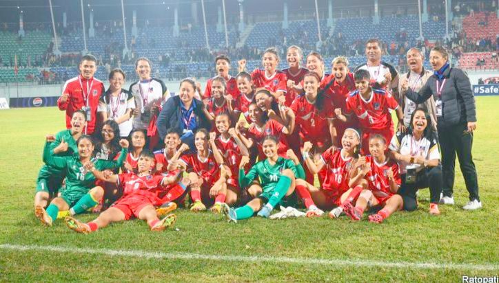 भारतलाई हराउँदै महिला च्याम्पियनसिपको फाइनलमा पुग्यो नेपाल