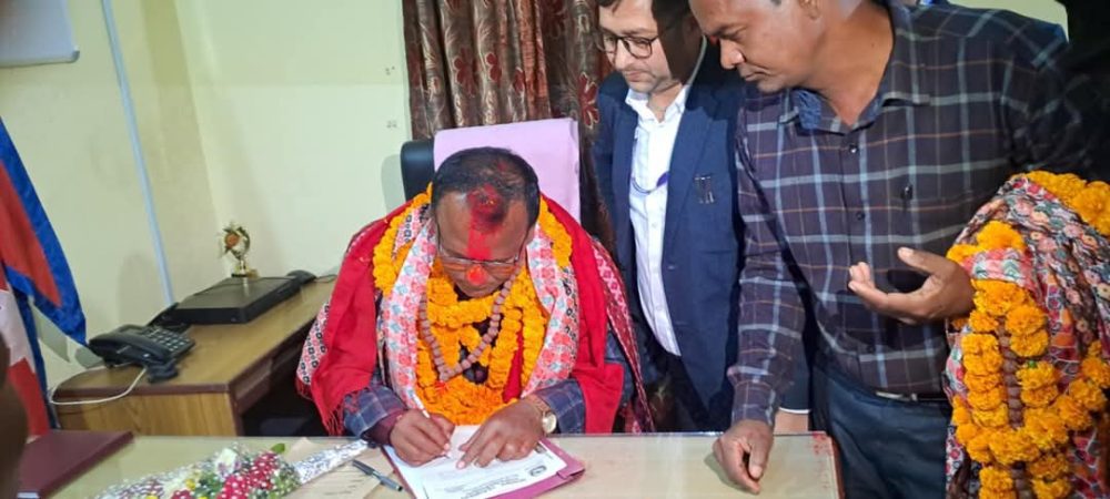 पालिकाका नागरिकलाइ निःशुल्क एम्बुलेन्स सेवा दिने ग्रामथान गाउँपालिकाको निर्णय