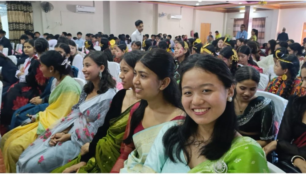 कक्षा १२ व्याचका विद्यार्थीलाइ शुभकामना सहित रेडस्टारले गर्यो विभिन्न कार्यक्रम