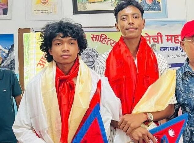 मोरङका दुई युवाले शुरु गरे मेची महाकाली कला यात्रा 